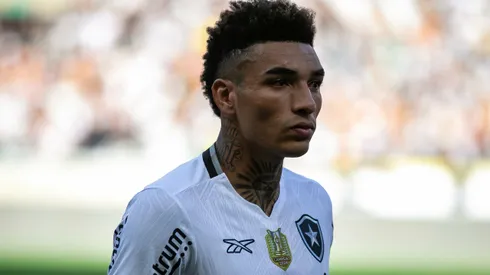 Igor Jesus é um dos destaques do Botafogo. Foto: Fernando Moreno/AGIF