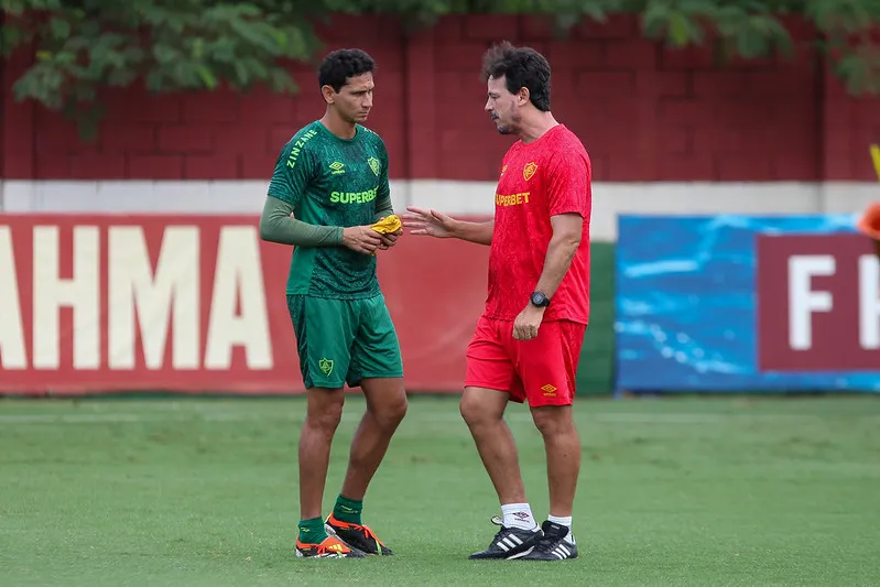 Ganso e Diniz durante treinamento pelo Fluminense. Foto: Marcelo Gonçalves/Fluminense FC
