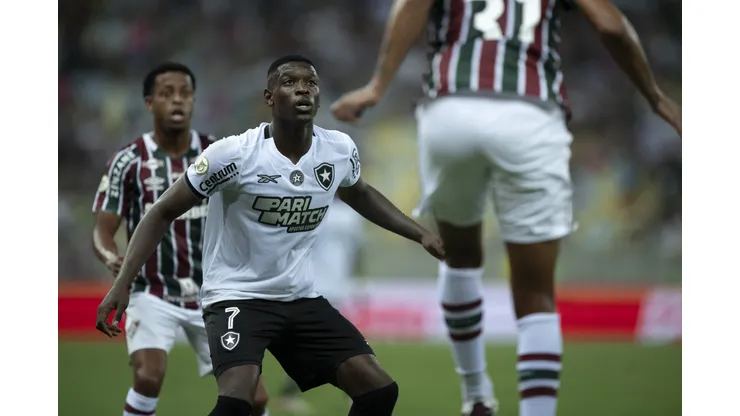 RJ - RIO DE JANEIRO - 21/09/2024 - BRASILEIRO A 2024, FLUMINENSE X BOTAFOGO - Luiz Henrique jogador do Botafogo durante partida contra o Fluminense no estadio Maracana pelo campeonato Brasileiro A 2024. Foto: Jorge Rodrigues/AGIF