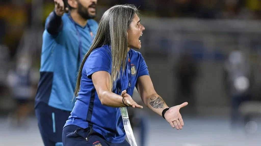 Emily Lima quando comandava a Seleção Equatoriana