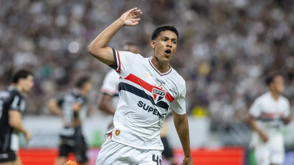 Ryan Francisco, jogador do São Paulo