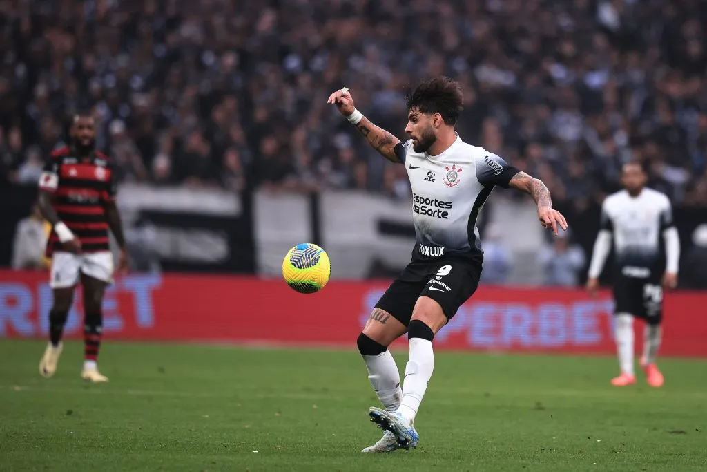 Yuri Alberto jogador do Corinthians durante partida contra o Flamengo – Foto: Ettore Chiereguini/AGIF