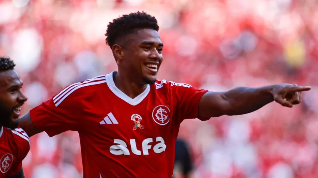 Victor Gabriel jogador do Internacional – Foto: Maxi Franzoi/AGIF