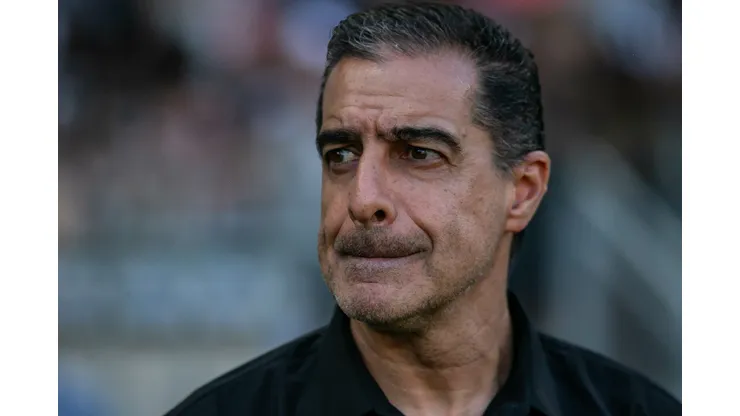 Renato Paiva, acompanhando equipe do Botafogo - Foto: Fernando Moreno/AGIF