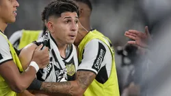 RJ - RIO DE JANEIRO - 26/04/2025 - BRASILEIRO A 2025, BOTAFOGO X FLUMINENSE - Savarino jogador do Botafogo comemora seu gol durante partida contra o Fluminense no estadio Engenhao pelo campeonato Brasileiro A 2025. Foto: Thiago Ribeiro/AGIF