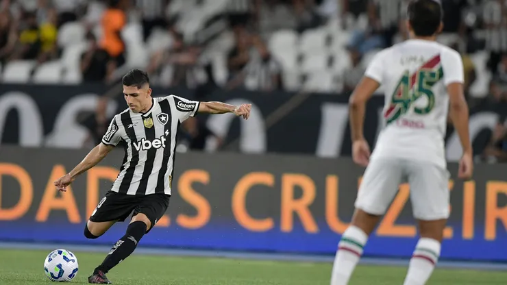 Savarino, craque do Botafogo foi o destaque da partida no Nilton Santos e foi muito elogiado pela torcida após vitória dominante sobre o Flu pelo Brasileirão