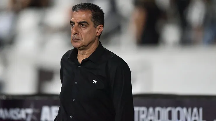 Botafogo de Renato Paiva venceu o Fluminense no Clássico Vovô - Foto: Thiago Ribeiro/AGIF
