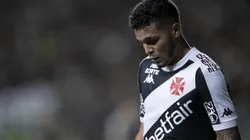 Adson jogador do Vasco durante partida contra o Lanús no estádio São Januário pelo campeonato Copa Sul-americana 2025. Foto: Jorge Rodrigues/AGIF