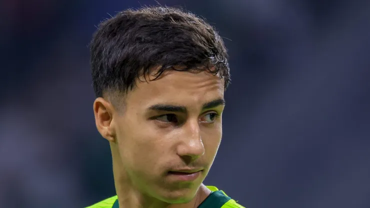 Vitor Reis foi vendido recentemente ao Manchester City.