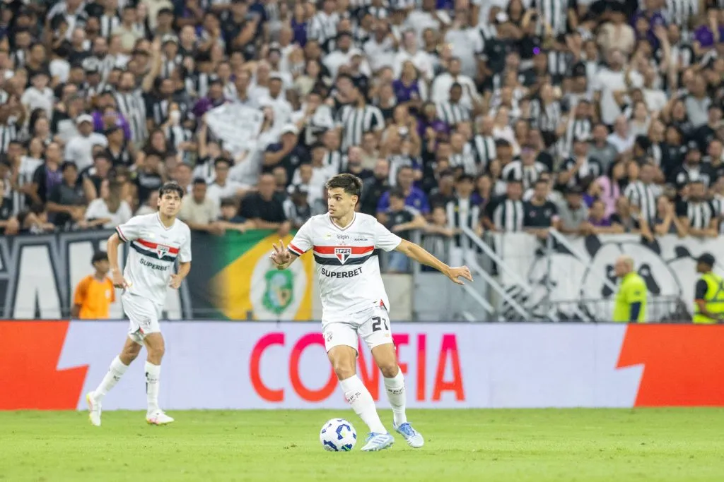 Bobadilla em ação pelo São Paulo. Foto: Baggio Rodrigues/AGIF