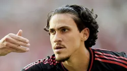 Pedro comemorando gol pelo Fla.