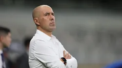 MG - BELO HORIZONTE - 09/04/2025 - COPA SUL-AMERICANA 2025, CRUZEIRO X MUSHUC RUNA - Leonardo Jardim tecnico do Cruzeiro durante partida contra o Mushuc Runa no estadio Mineirao pelo campeonato Copa Sul-americana 2025. Foto: Gilson Lobo/AGIF