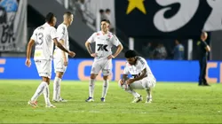 Jogadores do Santos após derrota - Foto: Mauricio De Souza/AGIF