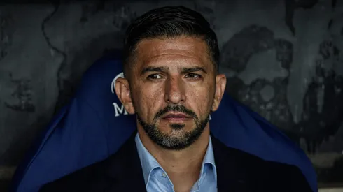 Emiliano Diaz auxiliar técnico do Vasco durante partida contra o Flamengo no estádio Maracanã pelo campeonato Carioca 2024. Foto: Thiago Ribeiro/AGIF