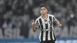 Savarino, jogador do Botafogo, durante partida contra o Fluminense, pelo Campeonato Carioca. Foto: Thiago Ribeiro/AGIF.