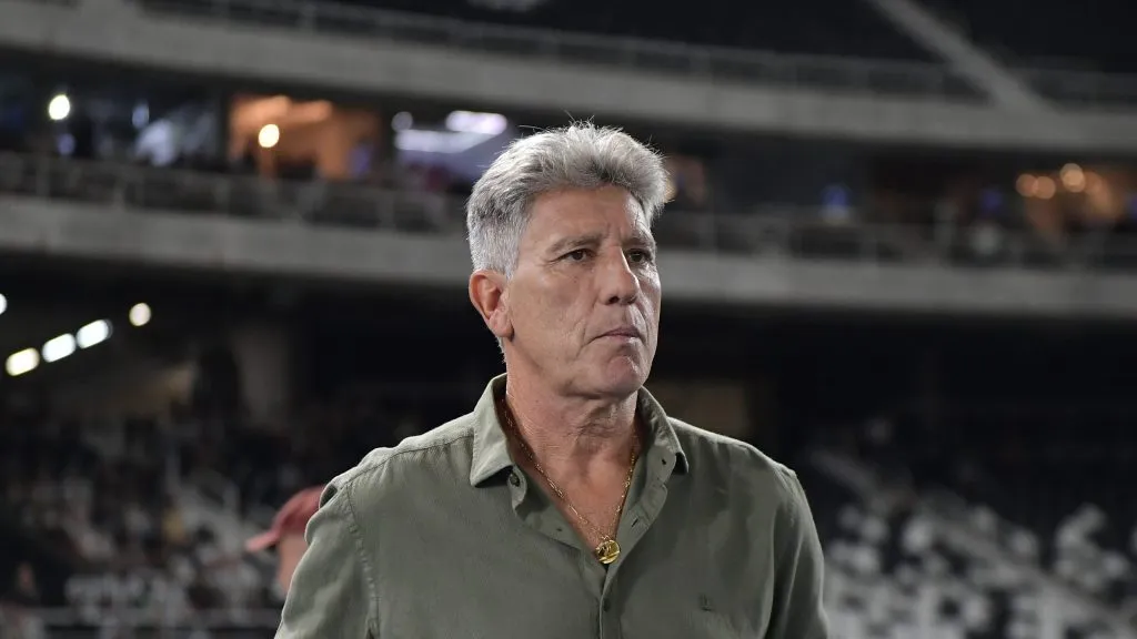 Renato Gaúcho, técnico do Fluminense, durante partida contra o Botafogo, pelo Brasileirão Betano. Foto: Thiago Ribeiro/AGIF.