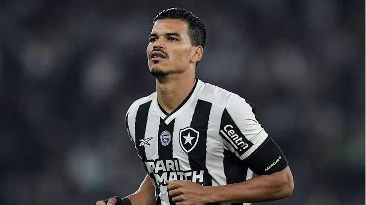 Danilo Barbosa completou 100 jogos com a camisa do Fogão