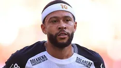 Memphis Depay durante partida entre Flamengo e Corinthians, no Maracanã, pelo Brasileirão. Foto: Buda Mendes