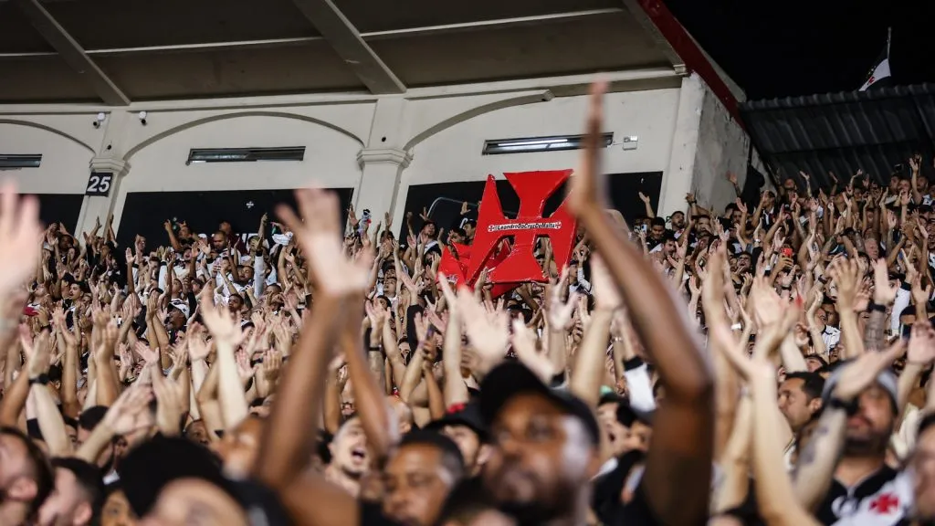 Torcedores do Gigante na Colina Histórica. Foto: Dikran Sahagian/Vasco.
