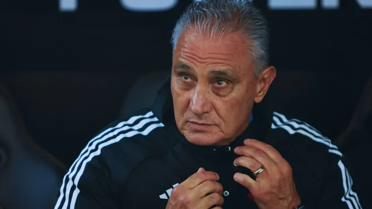 Tite continua na mira - Foto: Ernesto Ryan/Getty Images.