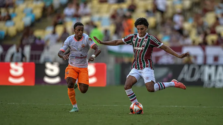 Fuentes, jogador do Fluminense, durante partida contra o Nova Iguaçu, pelo Campeonato Carioca. Foto: Thiago Ribeiro/AGIF.