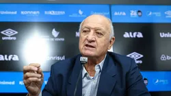 Felipão durante sua apresentação no Grêmio