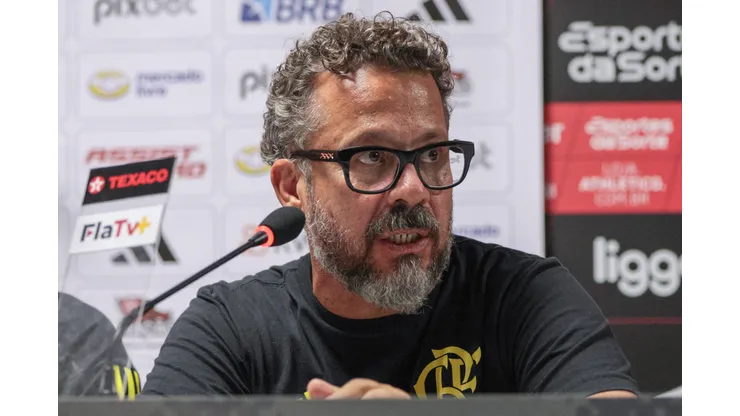 PR - CURITIBA - 16/06/2024 - BRASILEIRO A 2024, ATHLETICO-PR X FLAMENGO - Cleber Xavier auxiliar tecnico do Flamengo durante entrevista coletiva apos a partida contra o Athletico-PR no estadio Arena da Baixada pelo campeonato Brasileiro A 2024. Foto: Robson Mafra/AGIF