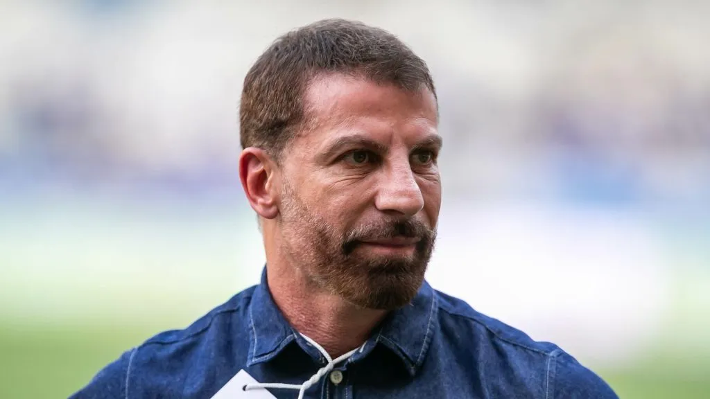 Foto: Fernando Moreno/AGIF – Pedrinho escutou negativa em busca de um substituto para Carille.