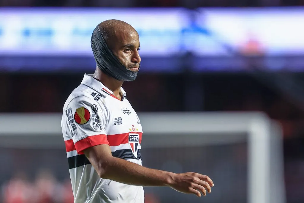 SP – SAO PAULO – 26/01/2025 – PAULISTA 2025, SAO PAULO X CORINTHIANS – Lucas jogador do Sao Paulo durante partida contra o Corinthians no estadio Morumbi pelo campeonato Paulista 2025. Foto: Marcello Zambrana/AGIF