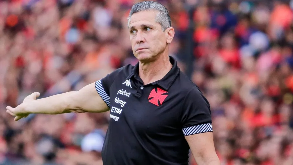 Jorginho, ex-técnico do Vasco