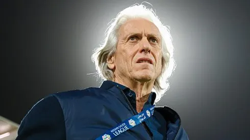 Jorge Jesus durante partida entre Al-Hilal e Al Ta'ee, pelo Campeonato Saudita. Foto: Yasser Bakhsh