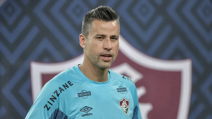 Fábio, em ação pelo Fluminense - Foto: Thiago Ribeiro/AGIF.