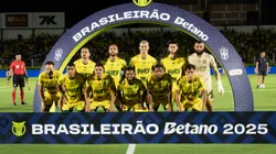 Jogadores do Mirassol posam para foto antes na partida contra Atlético-MG no estádio Jose Maria de Campos Maia pelo campeonato Brasileiro A 2025. Foto: Joisel Amaral/AGIF