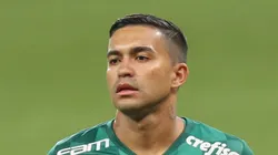 Dudu com a camisa do Palmeiras em jogo no Allianz Parque.