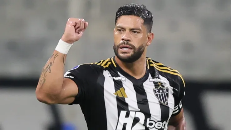 Hulk continua sendo decisivo com a camisa do Galo