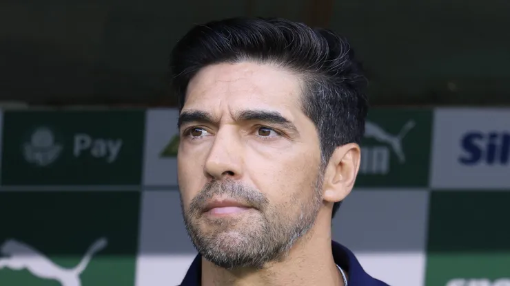 Abel Ferreira tem contrato até dezembro no Palestra.