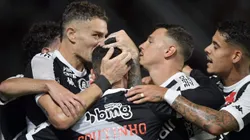 Vegetti jogador do Vasco comemora seu gol - Foto: Thiago Ribeiro/AGIF