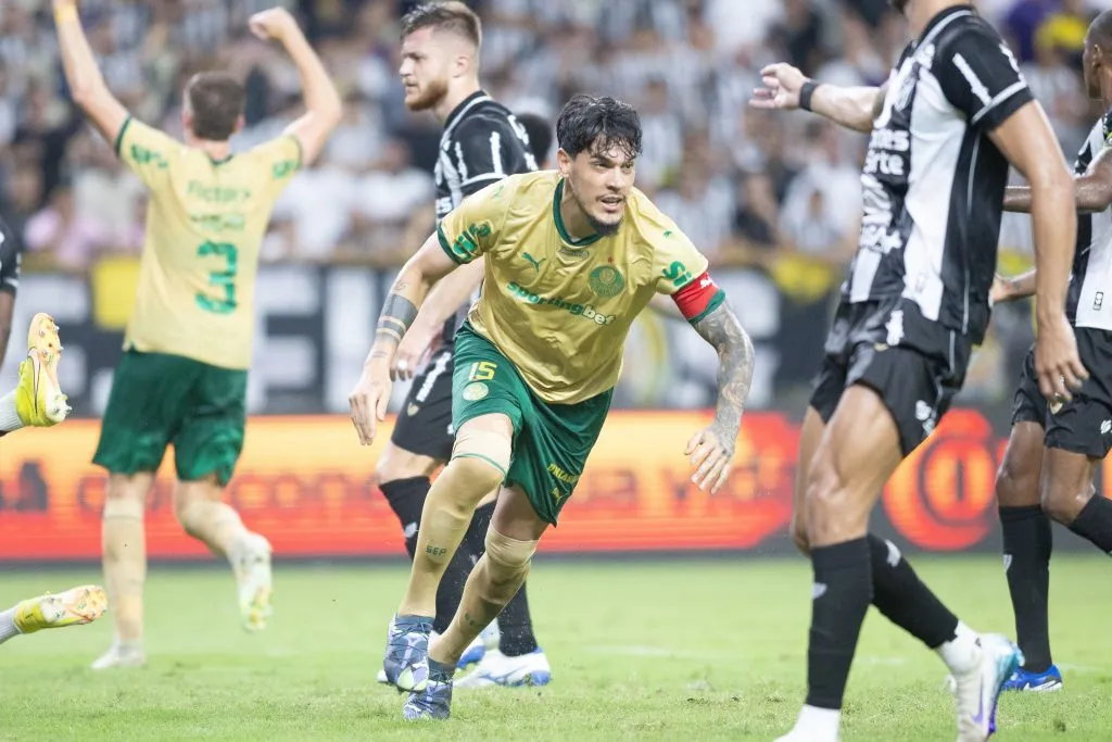 CE – FORTALEZA – 30/04/2025 – COPA DO BRASIL 2025, CEARA X PALMEIRAS – Gustavo Gomez jogador do Palmeiras comemora seu gol durante partida contra o Ceara no estadio Arena Castelao pelo campeonato Copa Do Brasil 2025. Foto: Baggio Rodrigues/AGIF