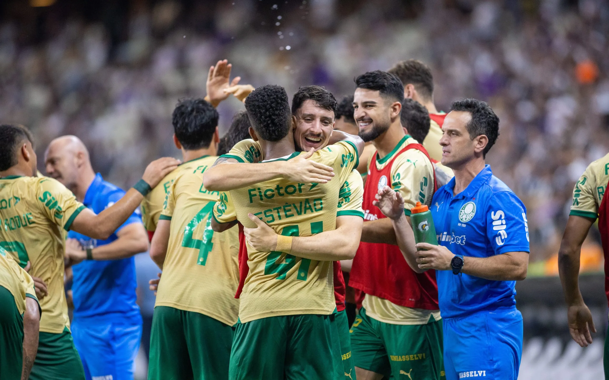 Gustavo Gomez, jogador do Palmeiras comemora seu gol durante partida contra o Ceara no estadio Arena Castelao pelo campeonato Copa Do Brasil 2025. Foto: Baggio Rodrigues/AGIF