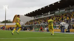 Dellatorre jogador do Mirassol comemora seu gol com Lucas Ramon jogador da sua equipe durante partida contra o Novorizontino no estádio Jose Maria de Campos Maia pelo campeonato Brasileiro B 2024. Foto: Pedro Zacchi/AGIF