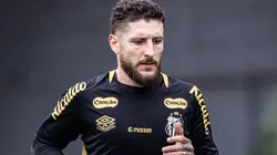 Volante estava no Palmeiras - Foto: Raul Baretta/Santos FC.