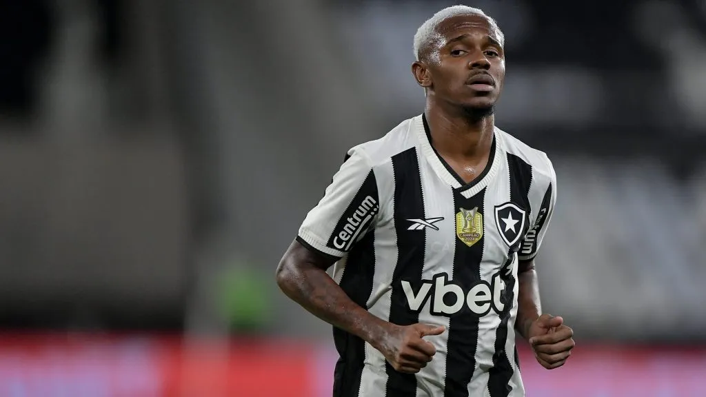 Jeffinho jogador do Botafogo durante partida contra o Capital no estádio Engenhão pelo campeonato Copa Do Brasil 2025. Foto: Thiago Ribeiro/AGIF