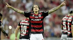 RJ - RIO DE JANEIRO - 27/04/2025 - BRASILEIRO A 2025, FLAMENGO X CORINTHIANS - Pedro jogador do Flamengo comemora seu gol durante partida contra o Corinthians no estadio Maracana pelo campeonato Brasileiro A 2025. Foto: Alexandre Loureiro/AGIF