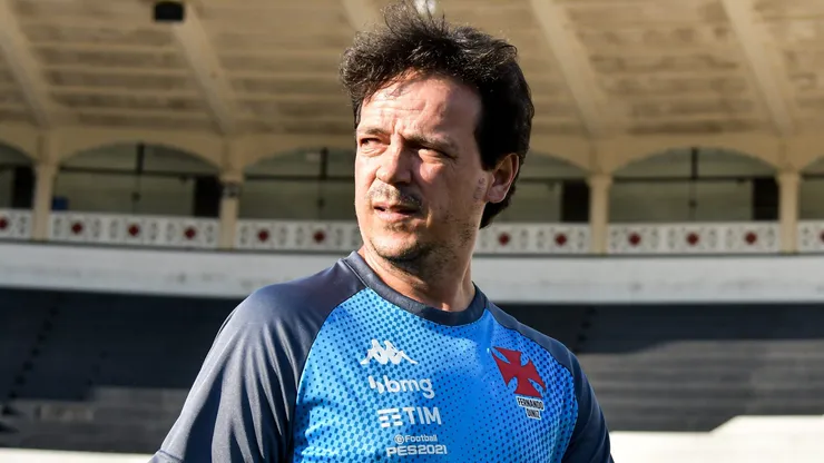 Fernando Diniz técnico do Vasco durante partida contra o Coritiba no estádio São Januário pelo campeonato Brasileiro B 2021.