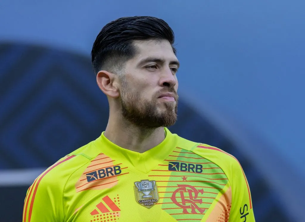 RS – PORTO ALEGRE – 13/04/2025 – BRASILEIRO A 2025, GREMIO X FLAMENGO – Rossi jogador do Flamengo durante partida contra o Gremio no estadio Arena do Gremio pelo campeonato Brasileiro A 2025. Foto: Liamara Polli/AGIF