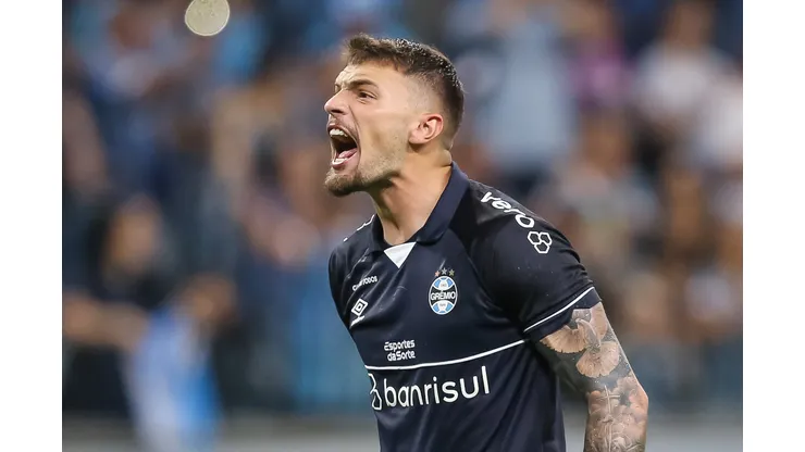 Gabriel Grando tem contrato no Grêmio até 2026 e interessa demais a Abel Ferreira no Palmeiras - Foto: Pedro H. Tesch/Getty Images