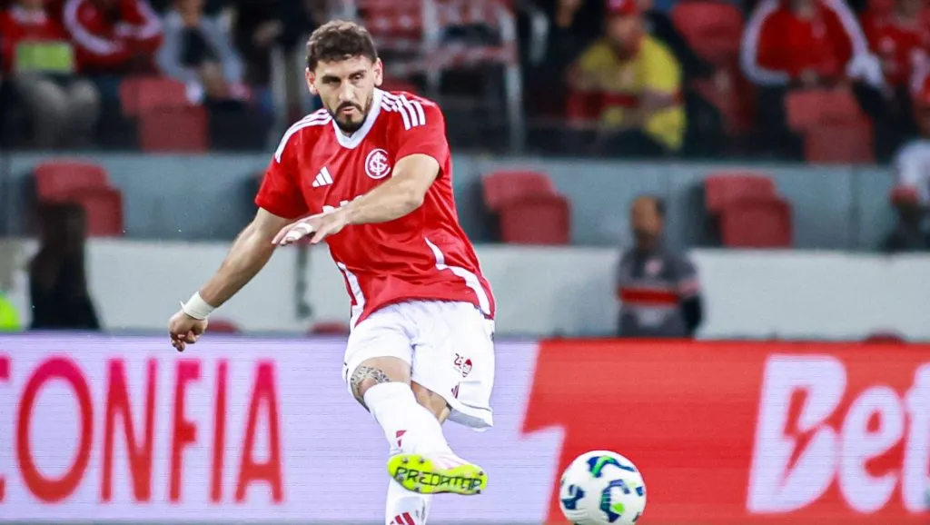 Rogel pelo Inter. Foto: Maxi Franzoi/AGIF