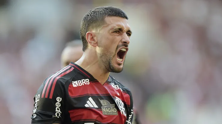 Arrascaeta lidera em gols e assistências no Brasileirão. Foto: Alexandre Loureiro/AGIF