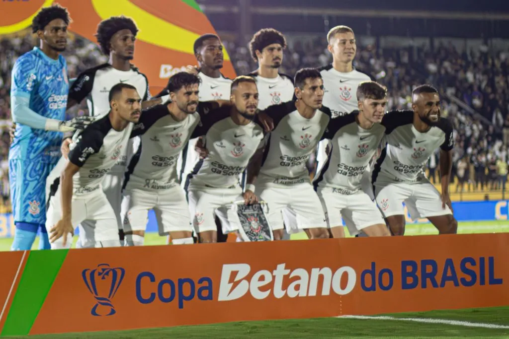 Titulares do Corinthians diante do Novorizontino. Foto: Joisel Amaral/AGIF