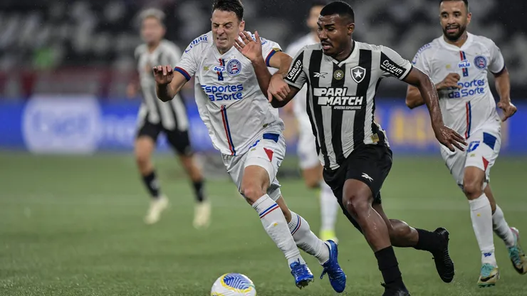 Cuiabano, jogador do Botafogo durante partida contra o Bahia. Foto: Thiago Ribeiro/AGIF